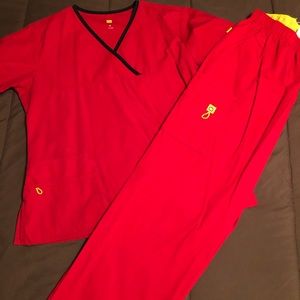 Wonder Wink Scrub set